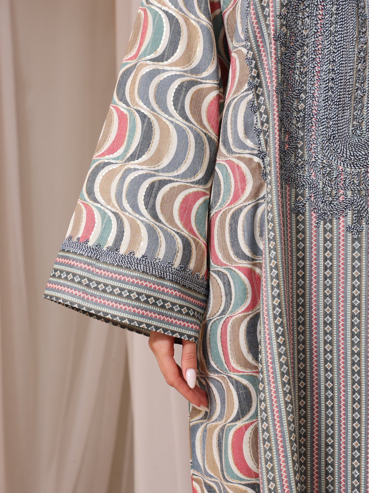 Rose Geometric Wave Kaftan
